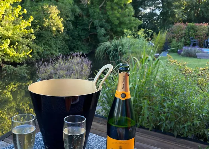 Cote Riviere 公寓 *